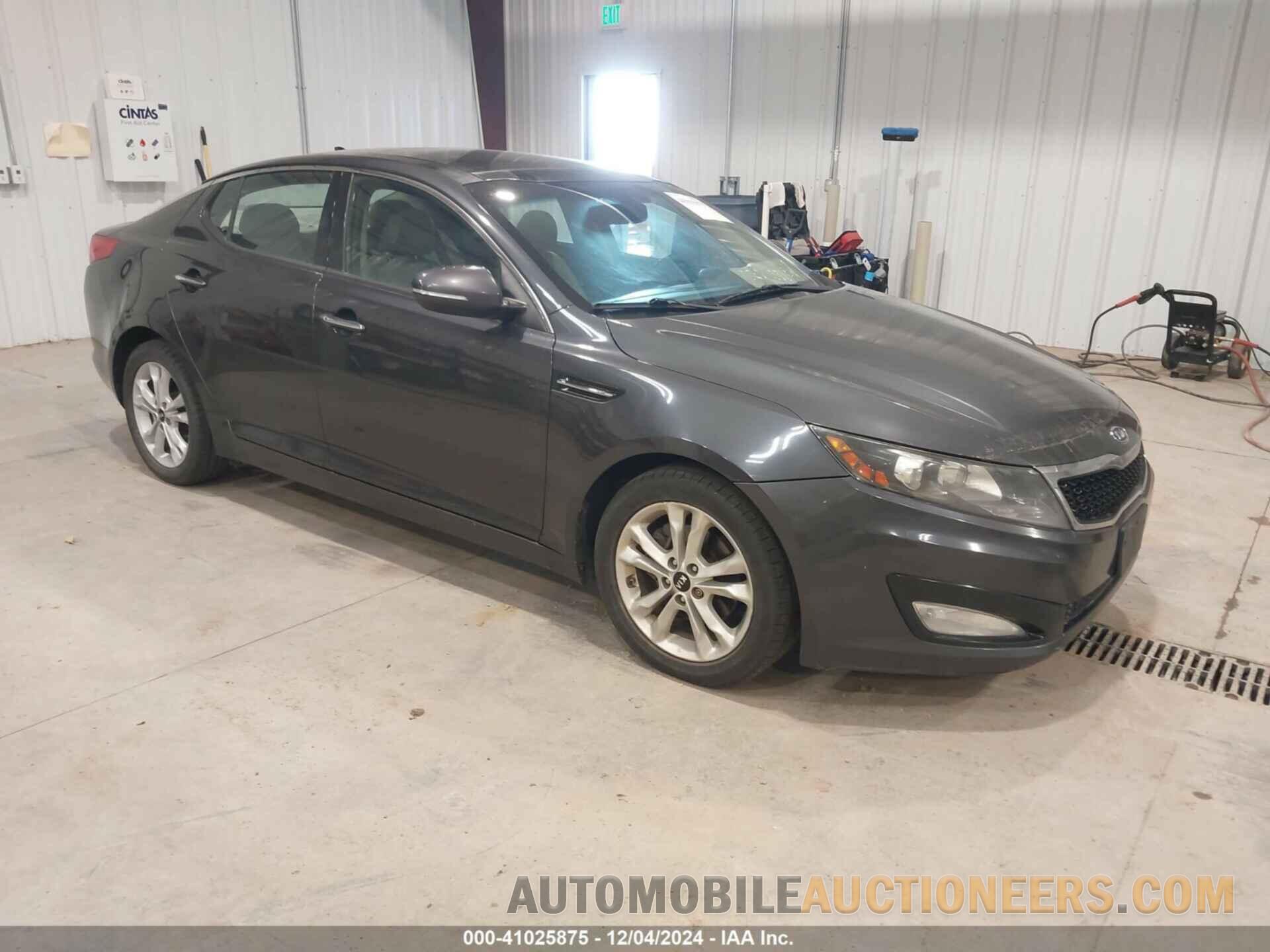 KNAGN4A75B5128076 KIA OPTIMA 2011