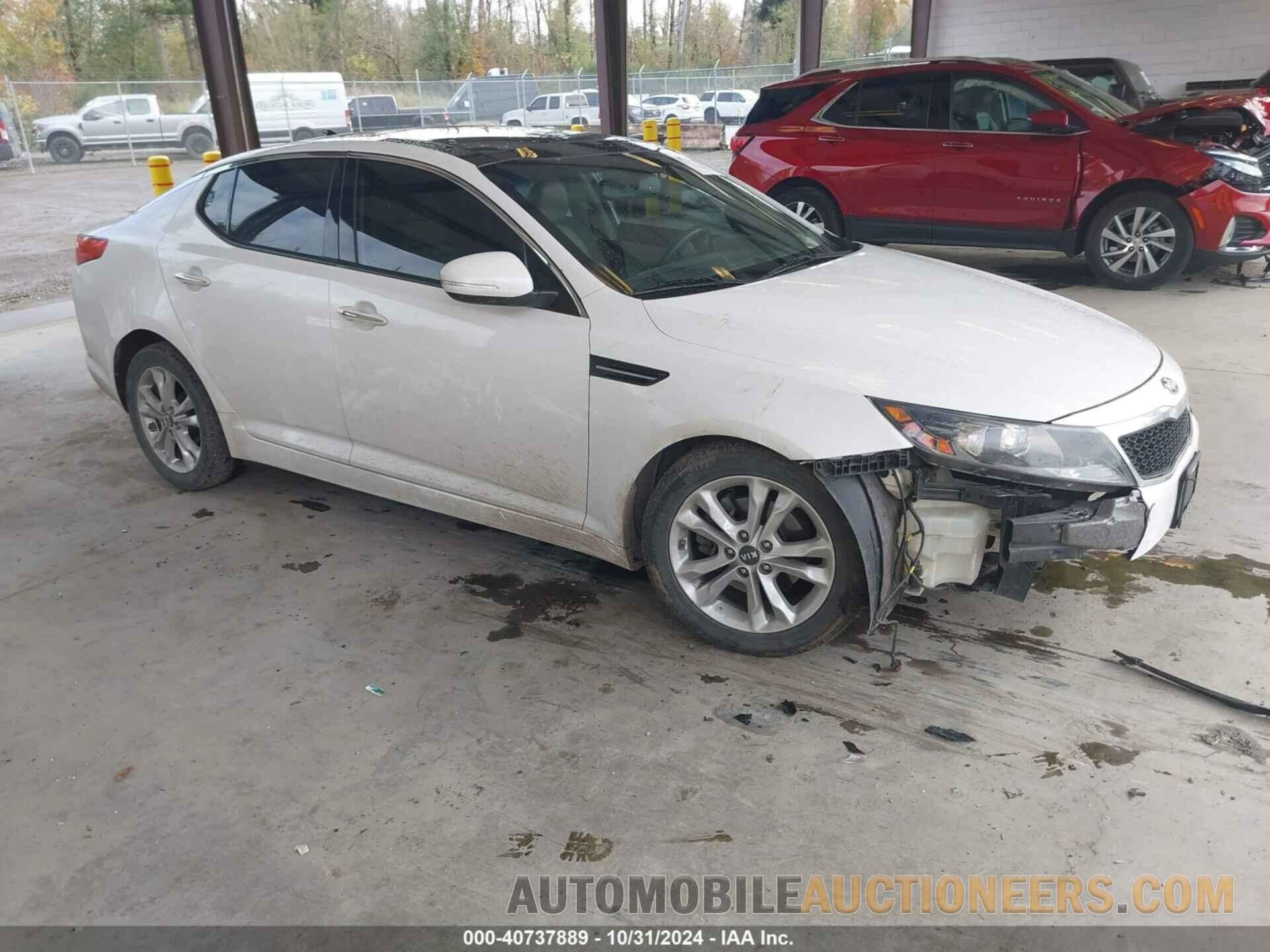 KNAGN4A75B5170702 KIA OPTIMA 2011