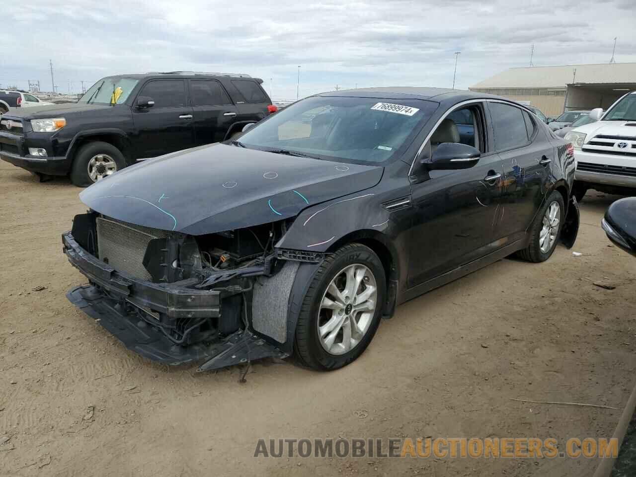 KNAGN4A76B5128135 KIA OPTIMA 2011