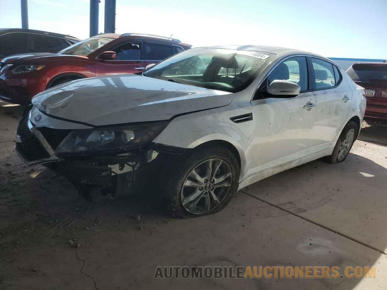 KNAGN4A77B5096361 KIA OPTIMA 2011