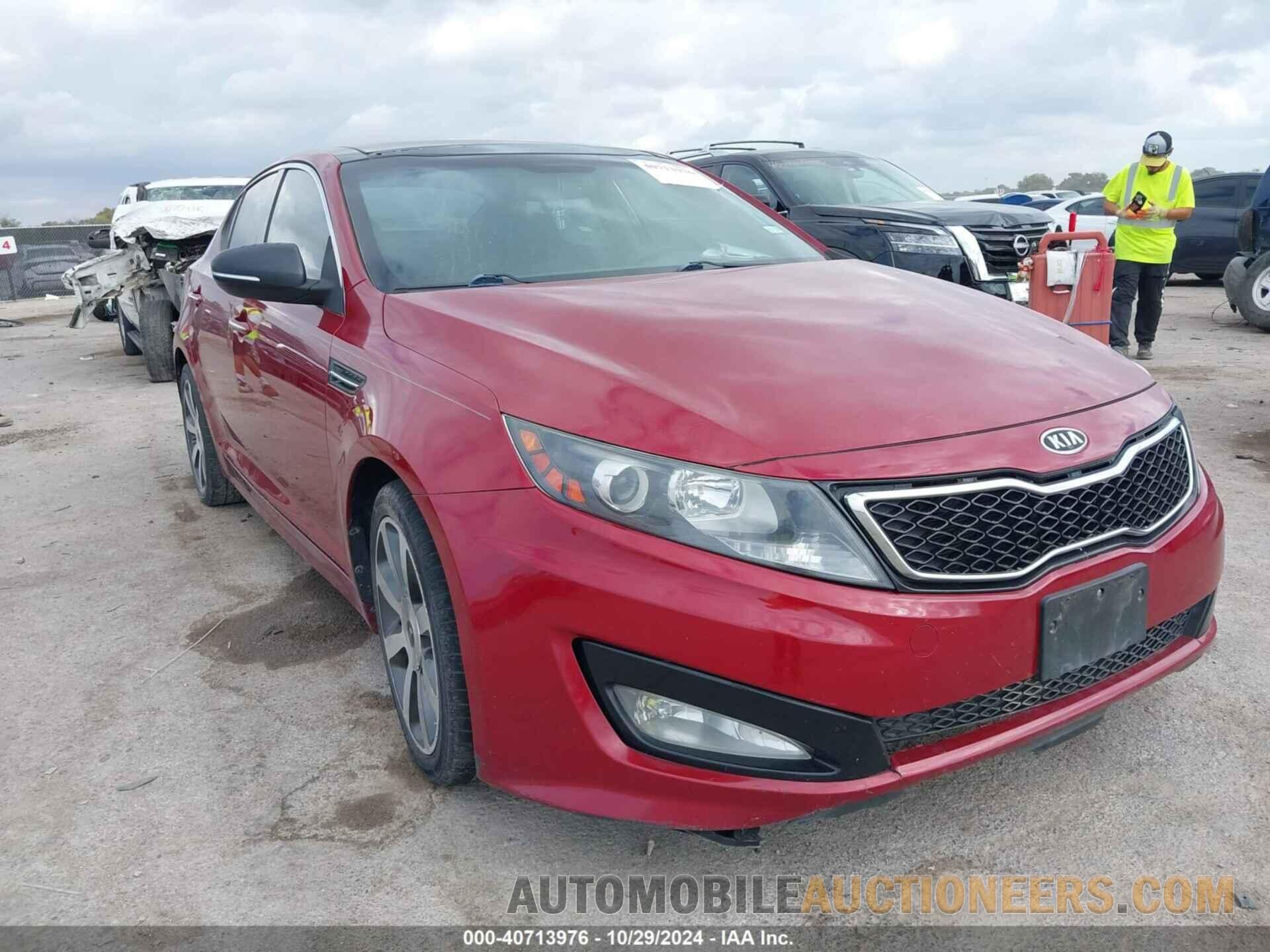 KNAGR4A65B5124279 KIA OPTIMA 2011