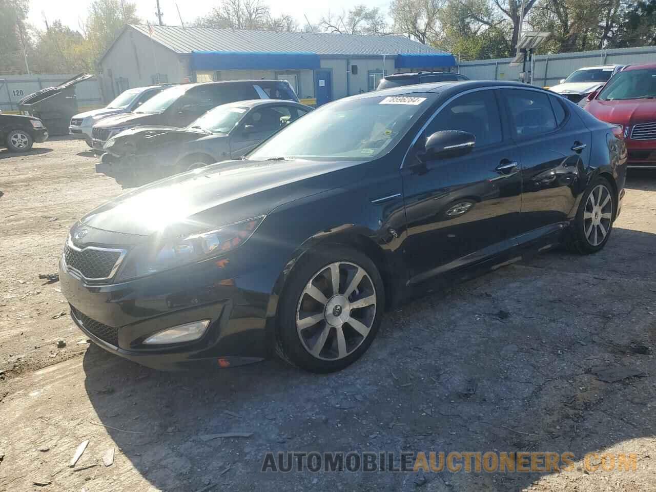 KNAGR4A69B5120977 KIA OPTIMA 2011