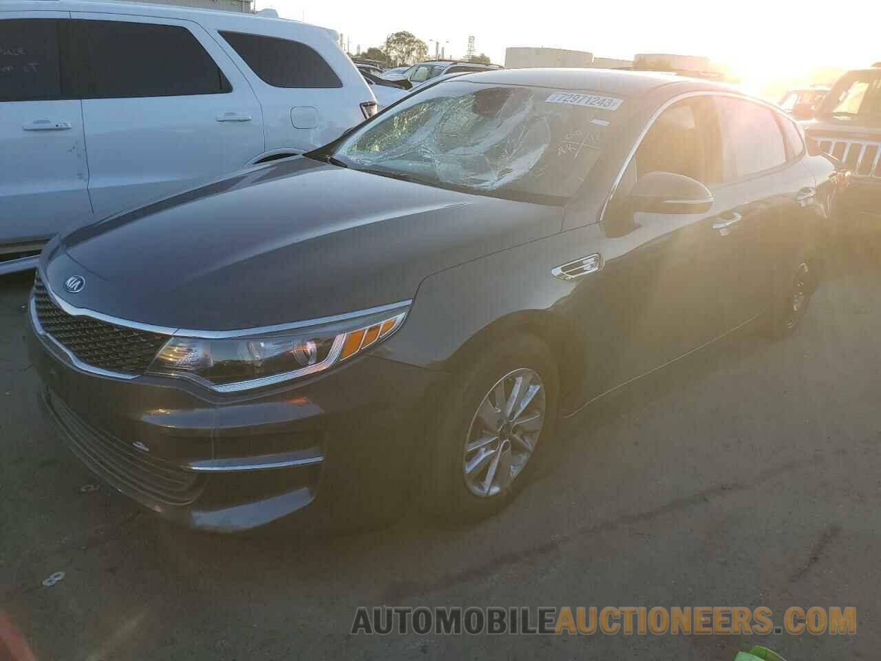 KNAGT4L30J5213681 KIA OPTIMA 2018