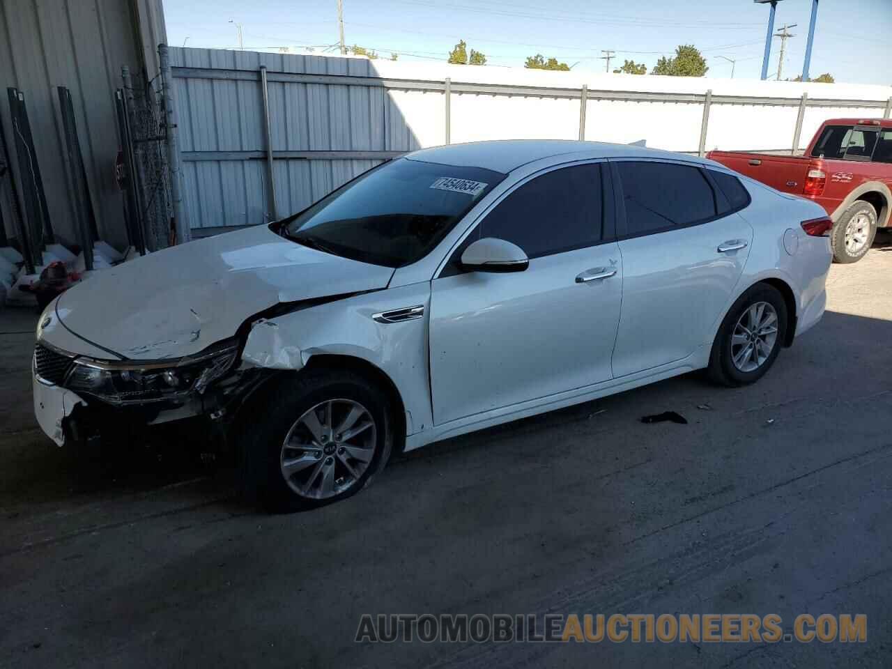 KNAGT4L30J5233073 KIA OPTIMA 2018