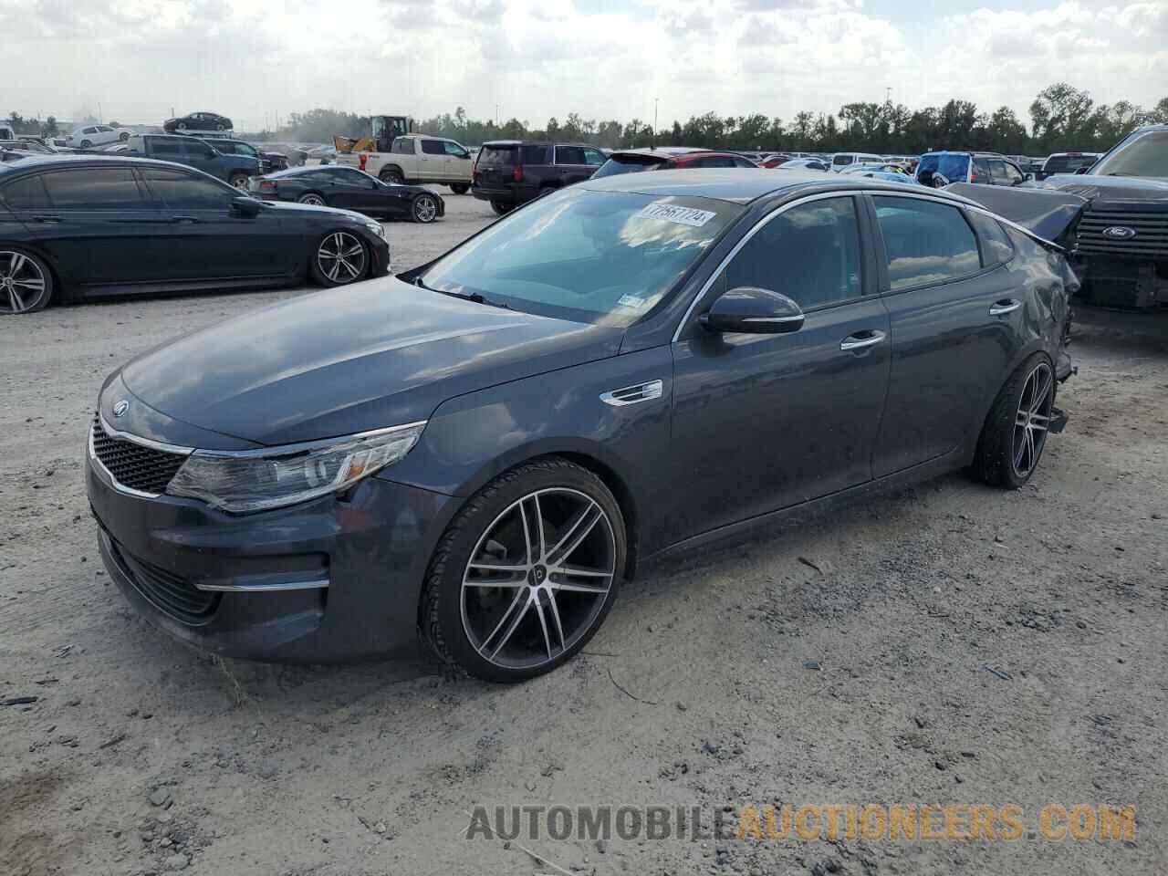 KNAGT4L31H5160922 KIA OPTIMA 2017