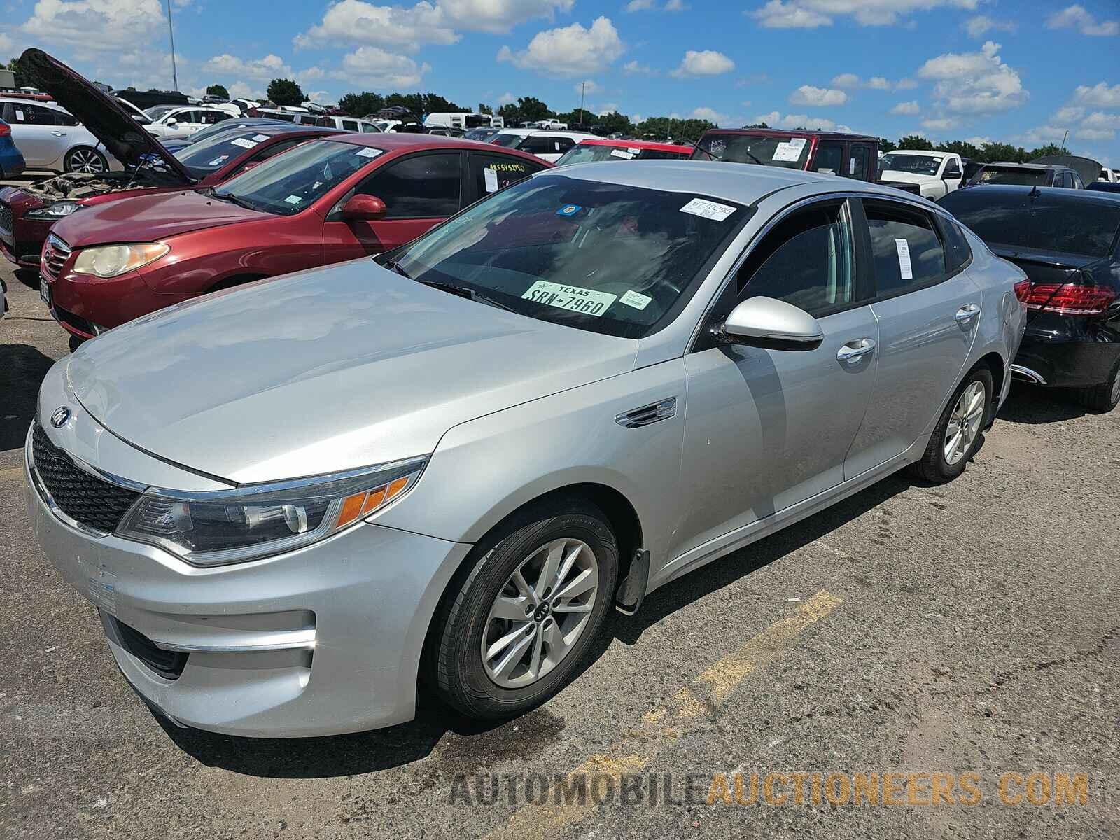 KNAGT4L32H5155633 Kia Optima 2017