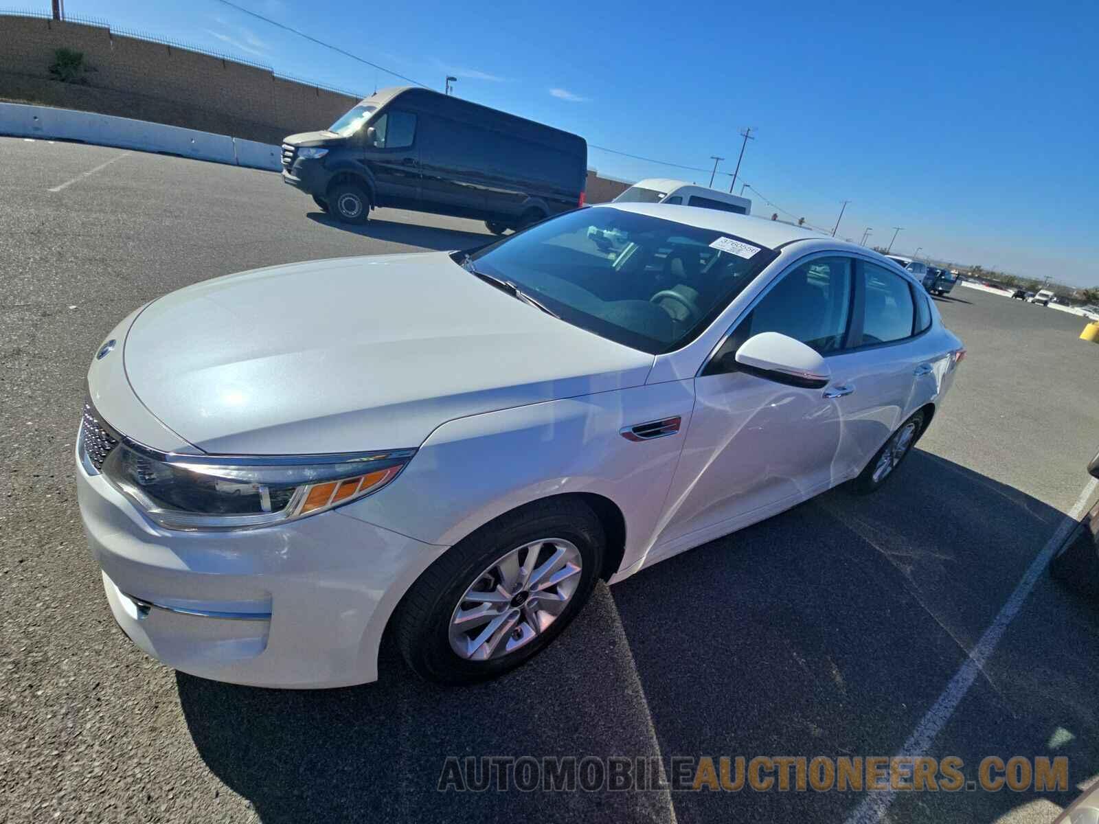 KNAGT4L35G5093711 Kia Optima 2016