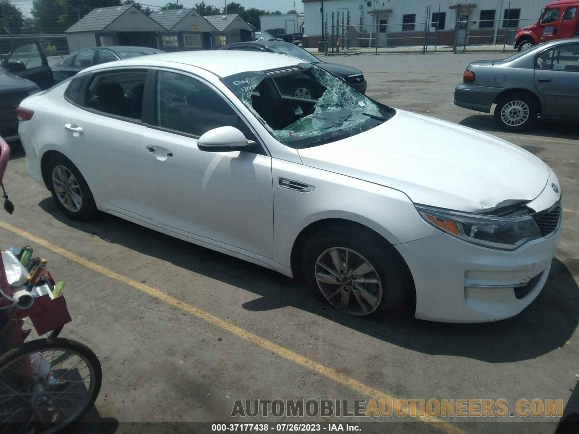 KNAGT4L37J5205237 KIA OPTIMA 2018