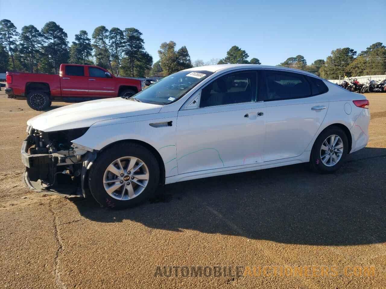 KNAGT4L38G5073131 KIA OPTIMA 2016