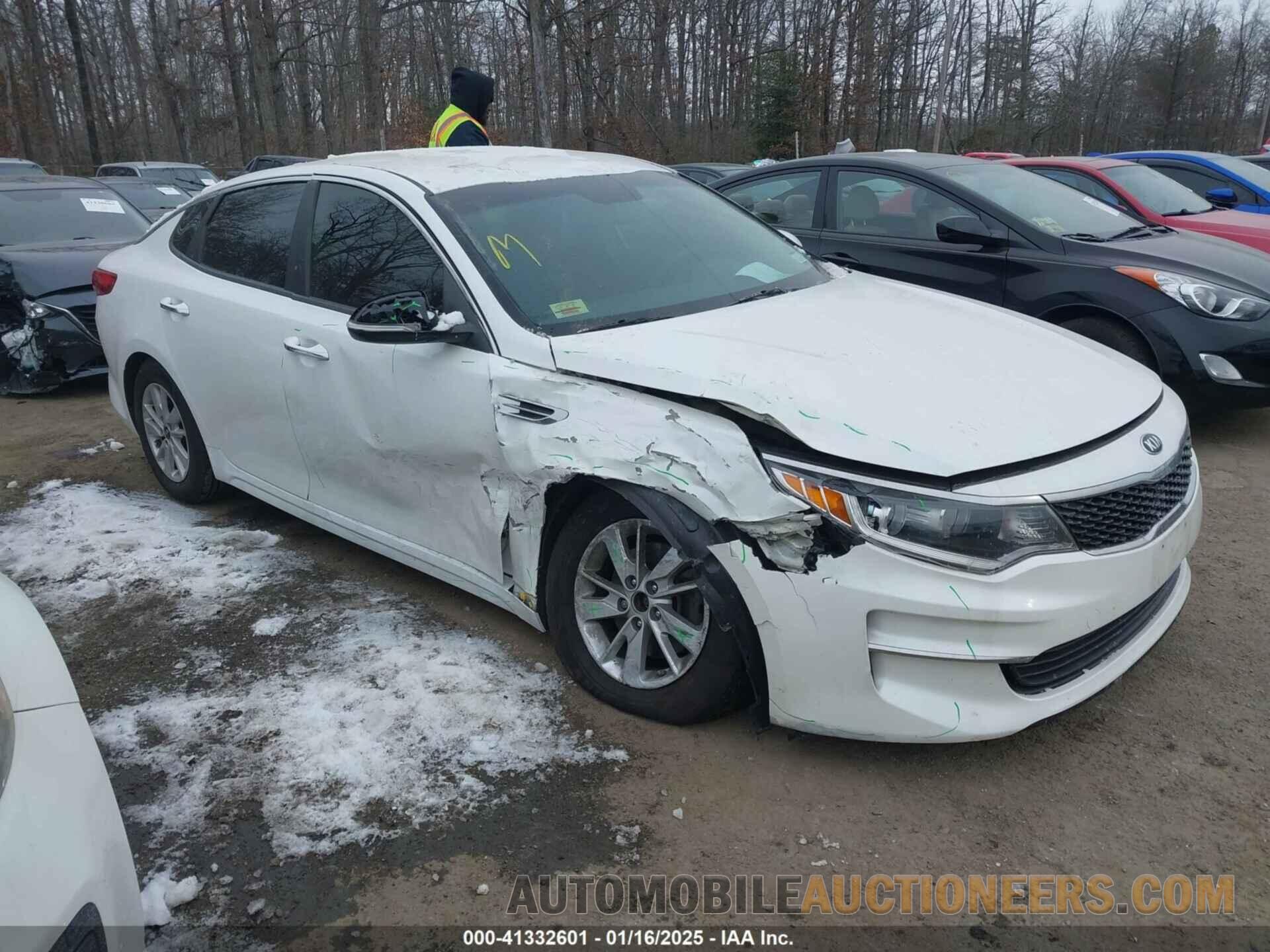 KNAGT4L38G5076689 KIA OPTIMA 2016