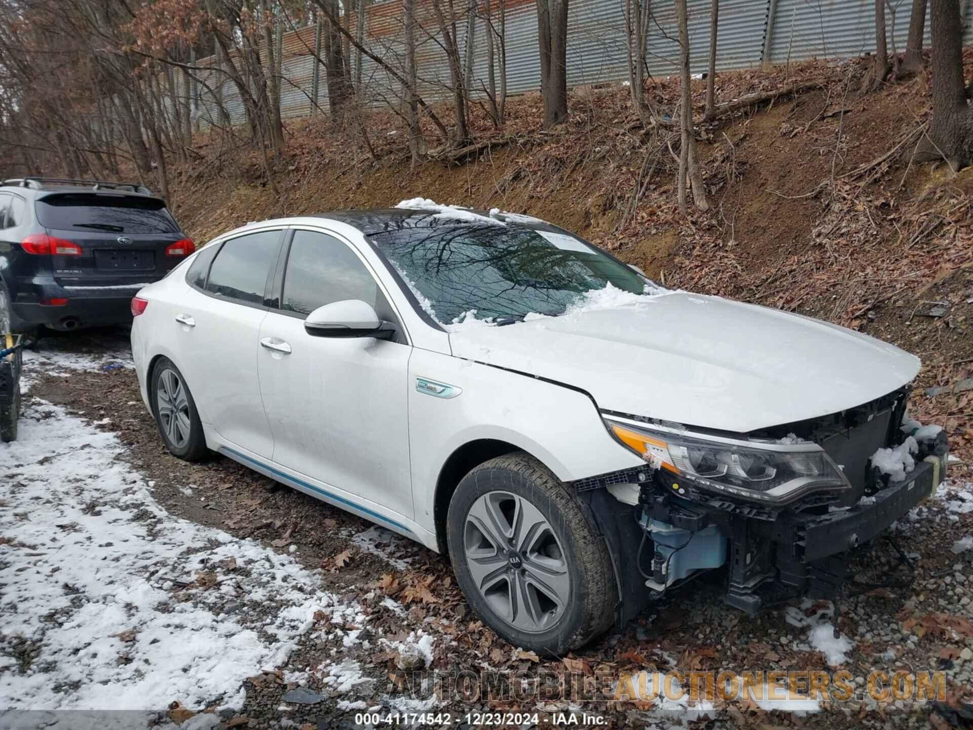 KNAGV4LD7H5013152 KIA OPTIMA PLUG-IN HYBRID 2017