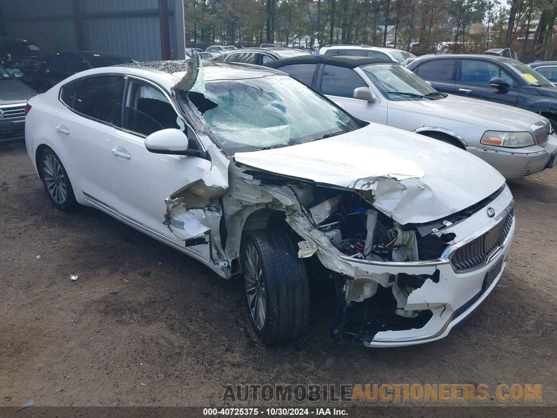 KNALC4J10H5062819 KIA CADENZA 2017