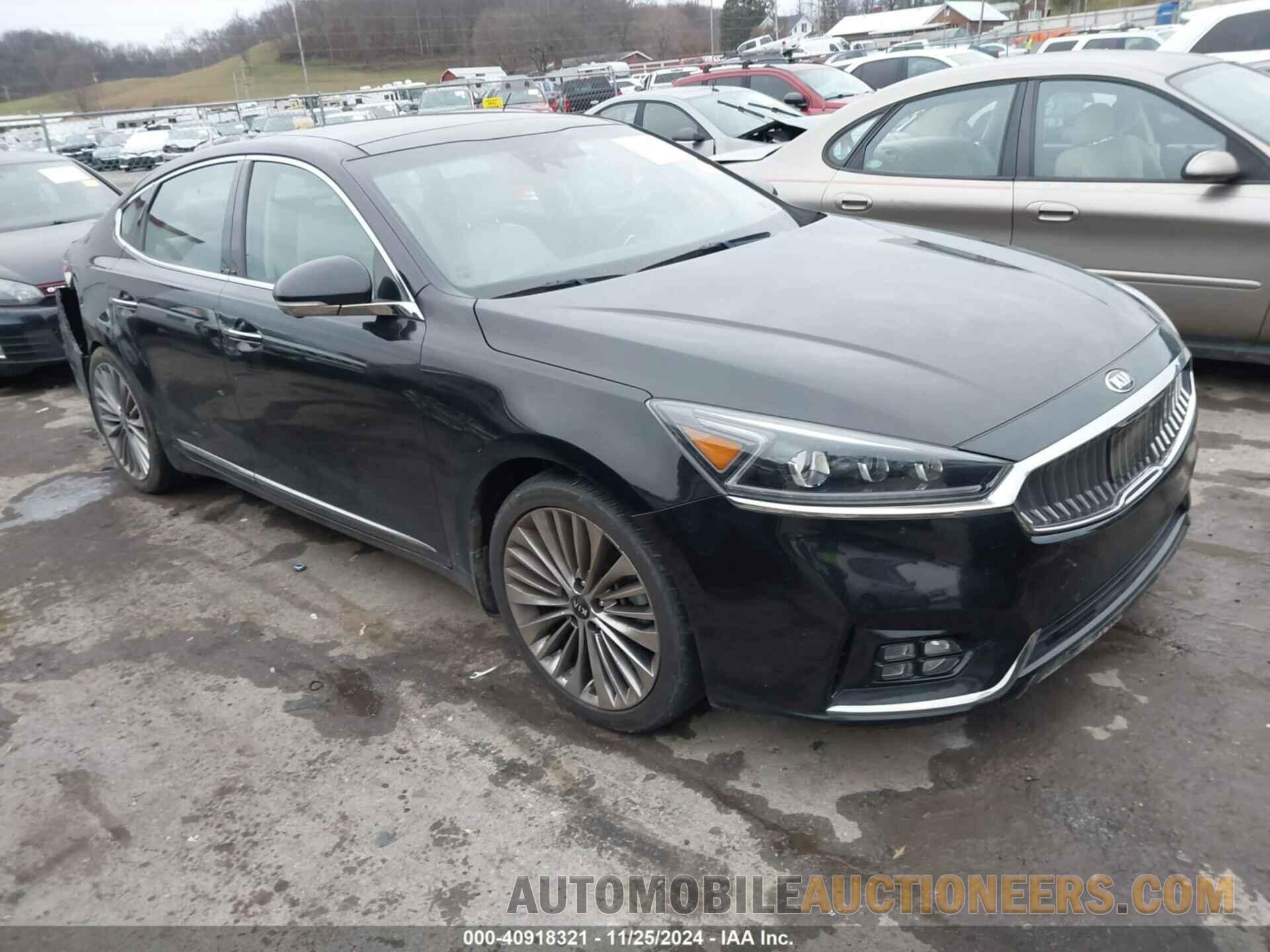 KNALC4J11H5064997 KIA CADENZA 2017