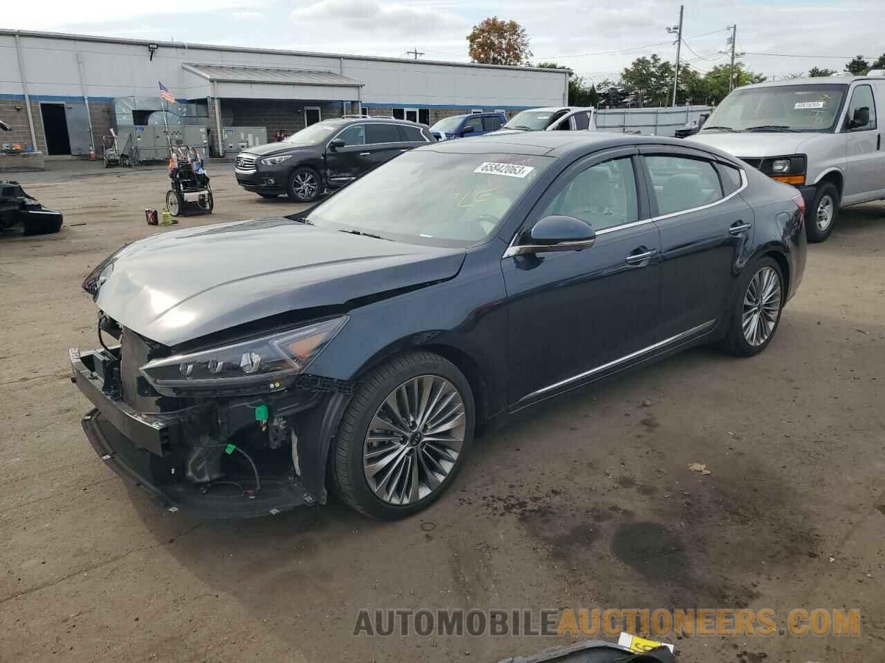 KNALC4J15J5098835 KIA CADENZA 2018