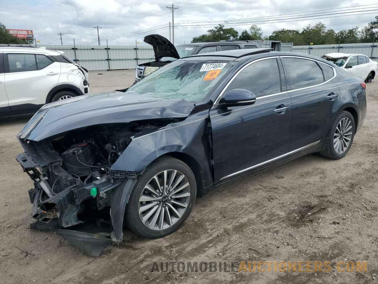 KNALC4J19H5072880 KIA CADENZA 2017