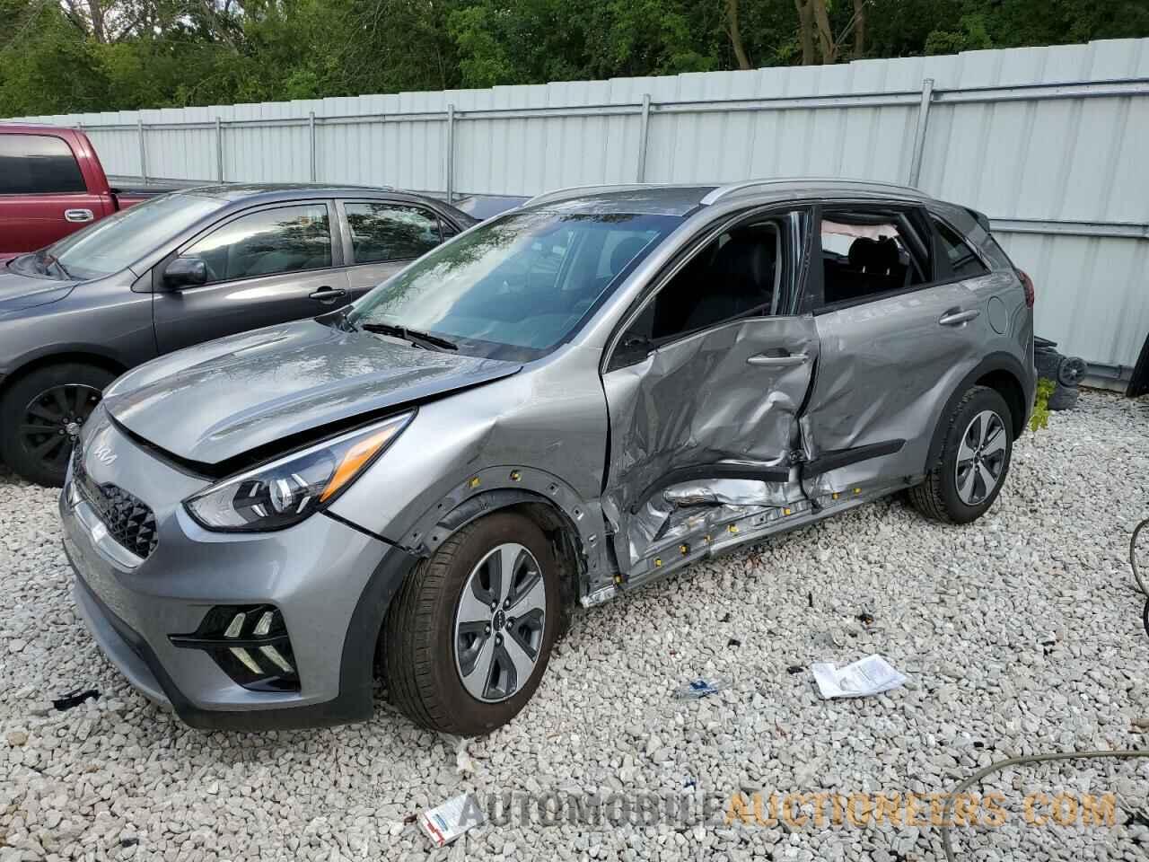 KNDCB3LC0N5513015 KIA NIRO 2022