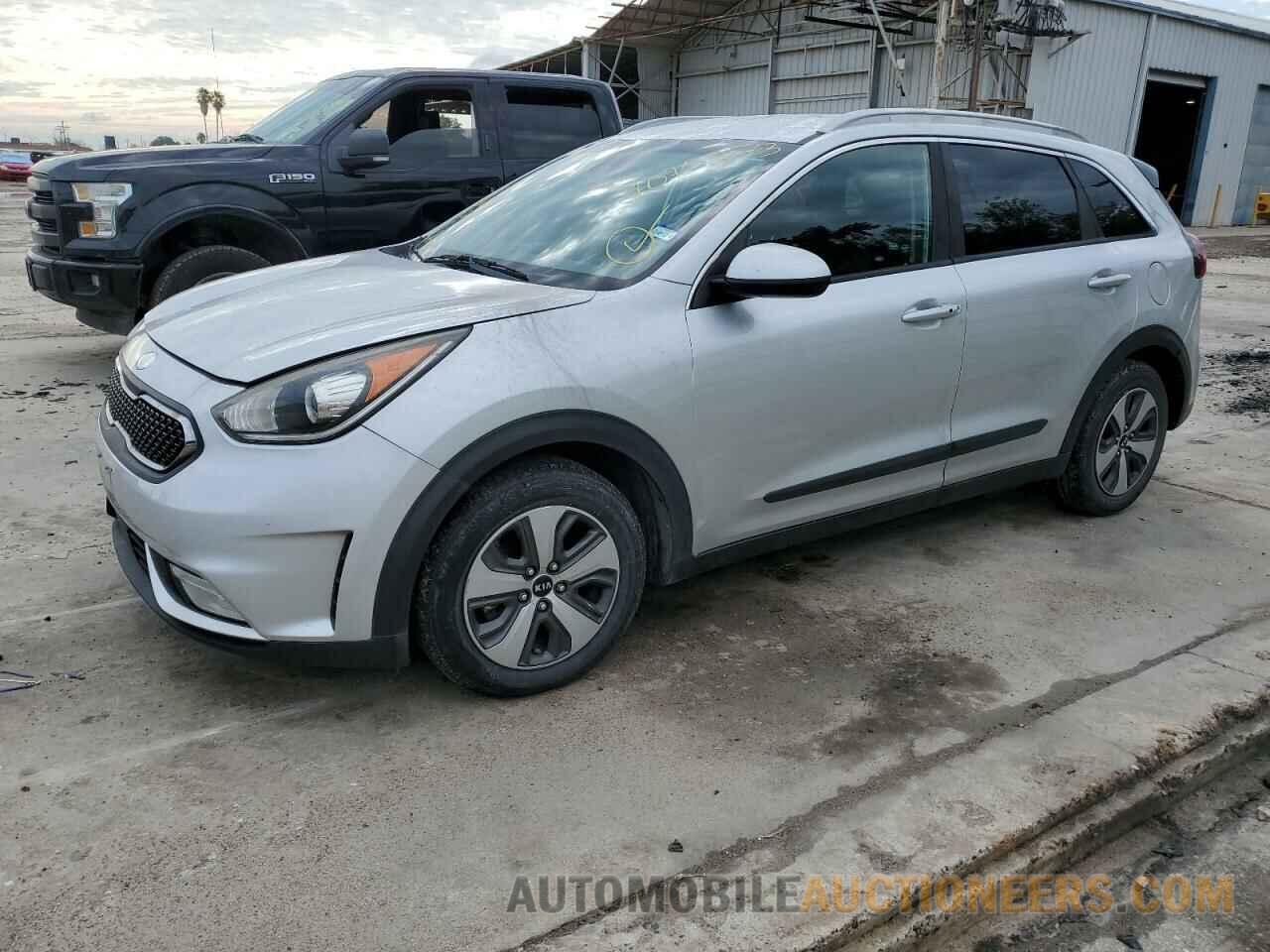 KNDCB3LC1J5123213 KIA NIRO 2018