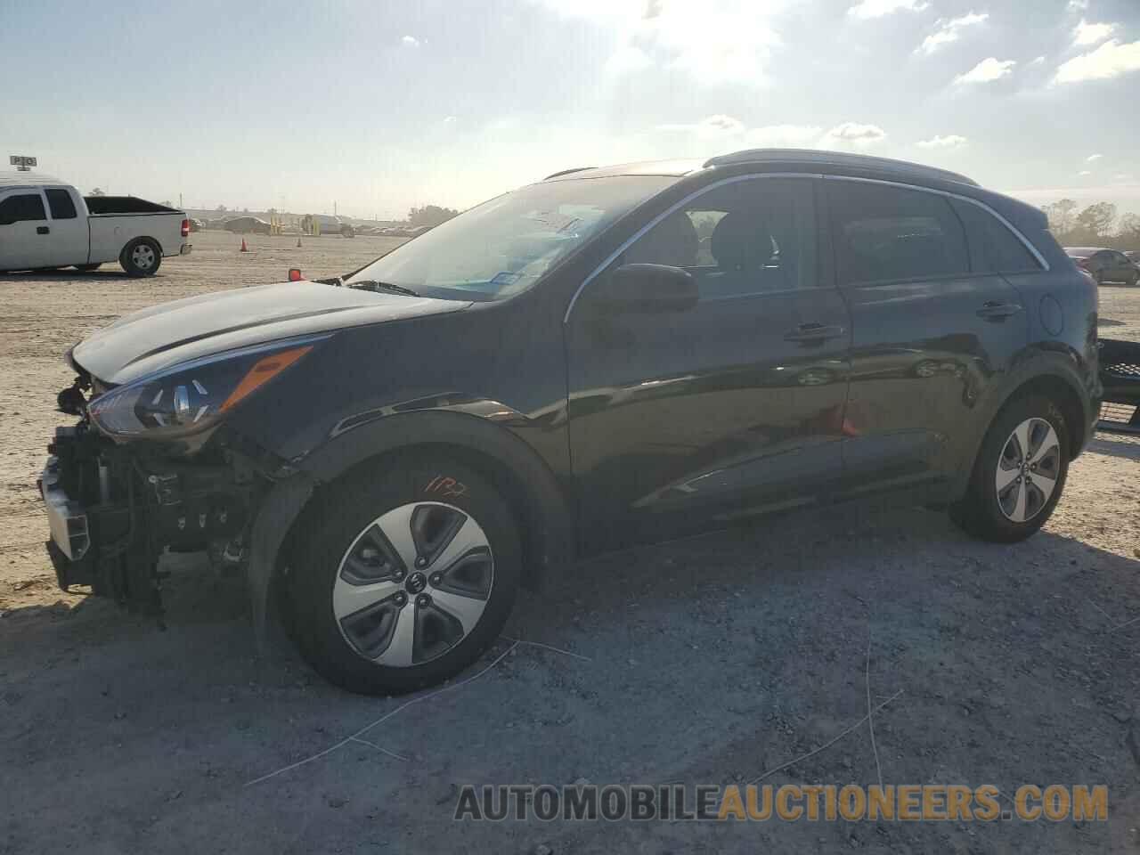 KNDCB3LC1M5470710 KIA NIRO 2021