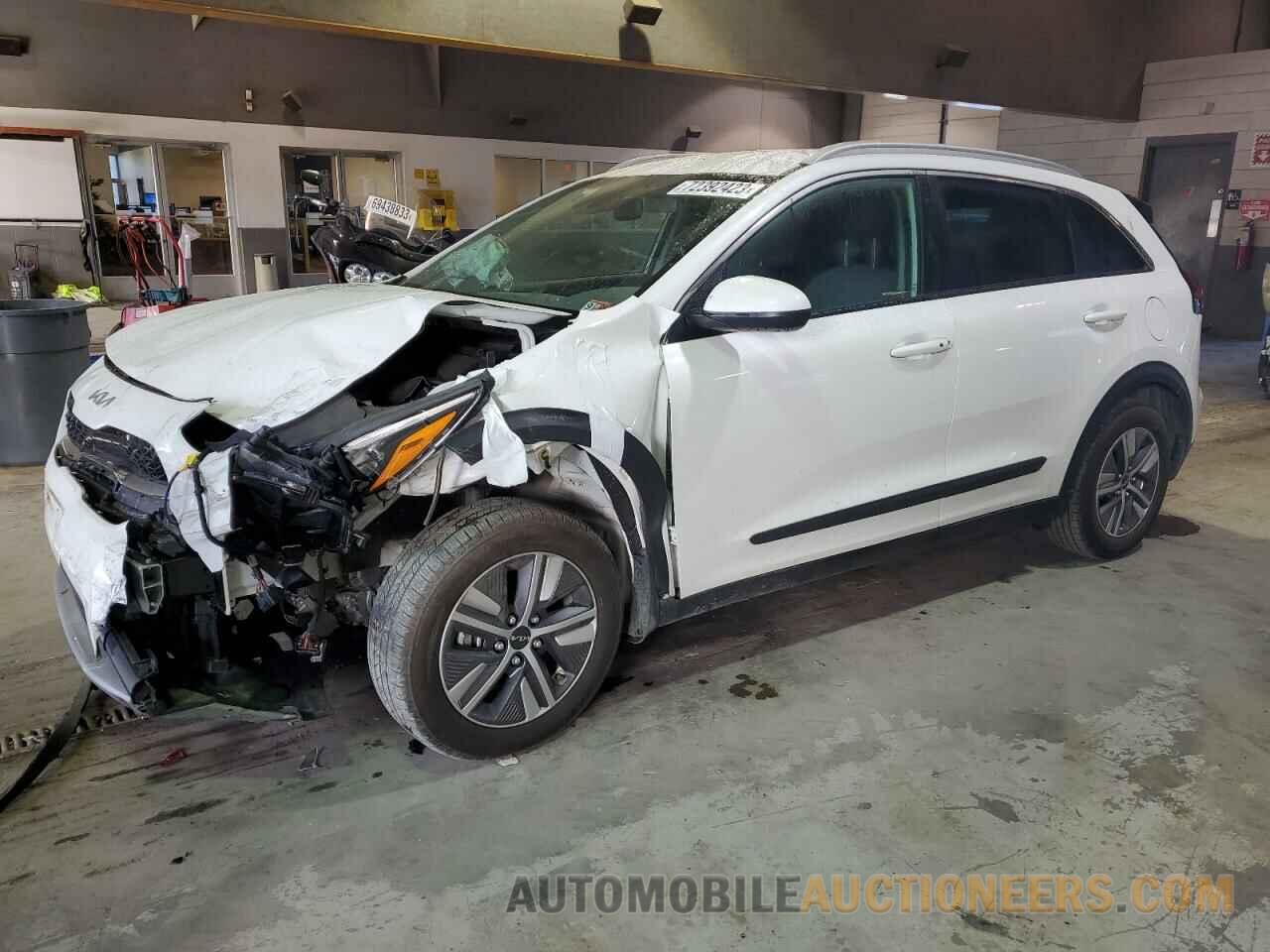 KNDCB3LC2N5500640 KIA NIRO 2022