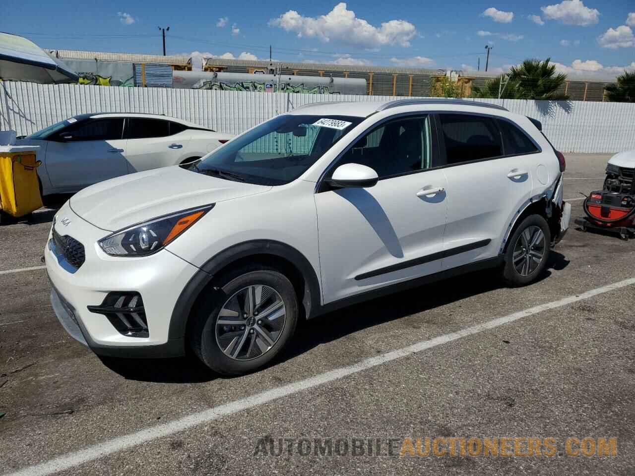 KNDCB3LC2N5548641 KIA NIRO 2022