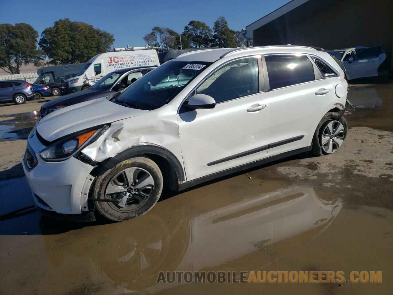 KNDCB3LC3J5170887 KIA NIRO 2018