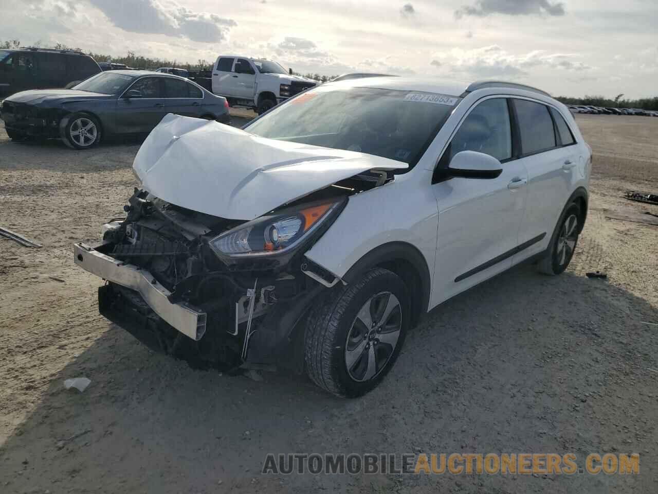 KNDCB3LC3J5204584 KIA NIRO 2018