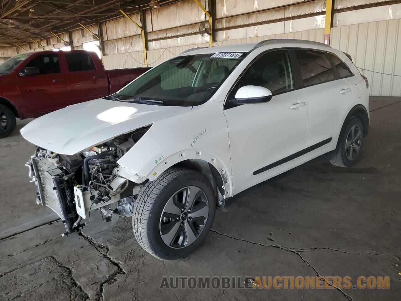 KNDCB3LC3K5245637 KIA NIRO 2019