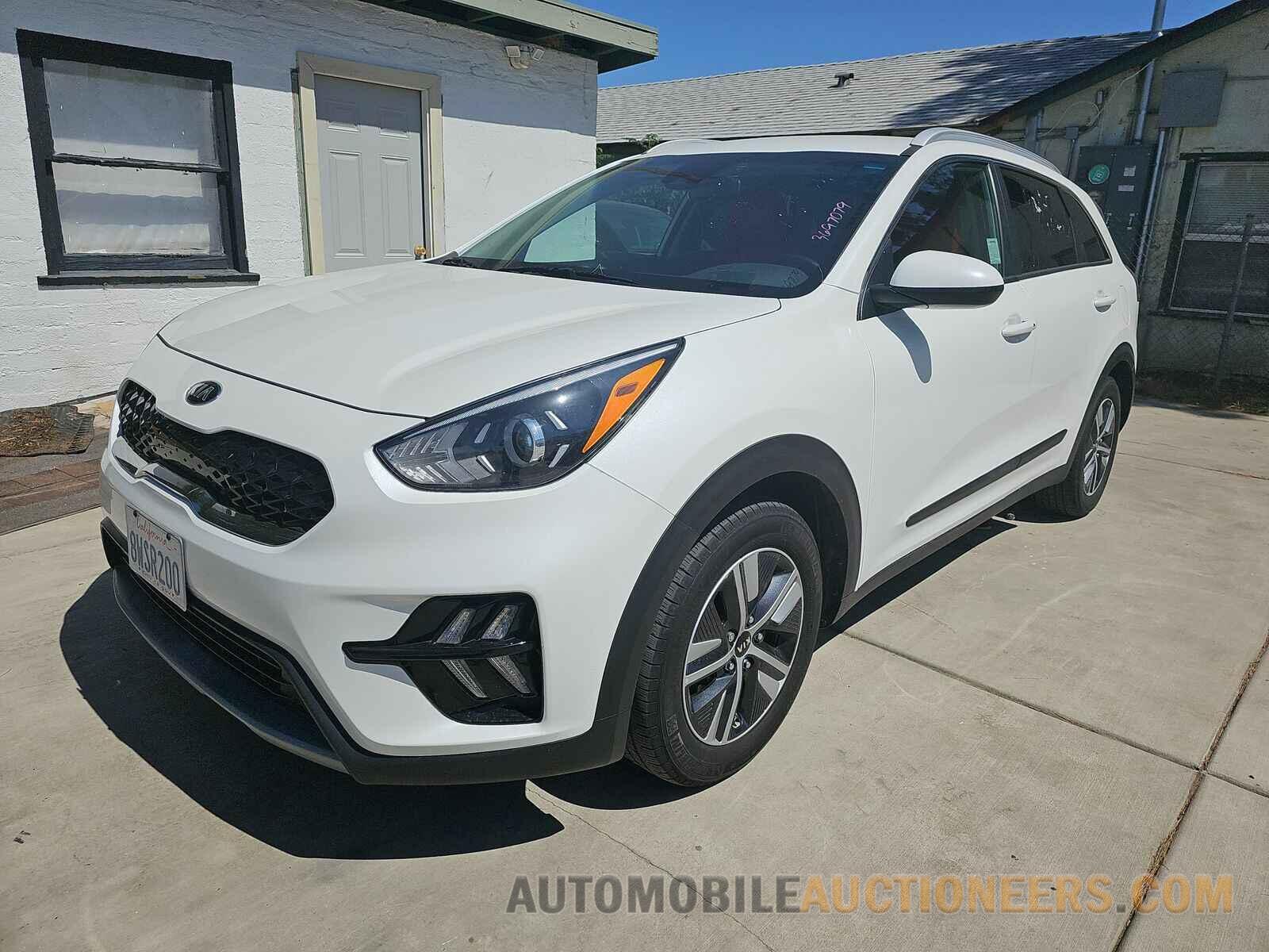 KNDCB3LC3M5470952 Kia Niro 2021