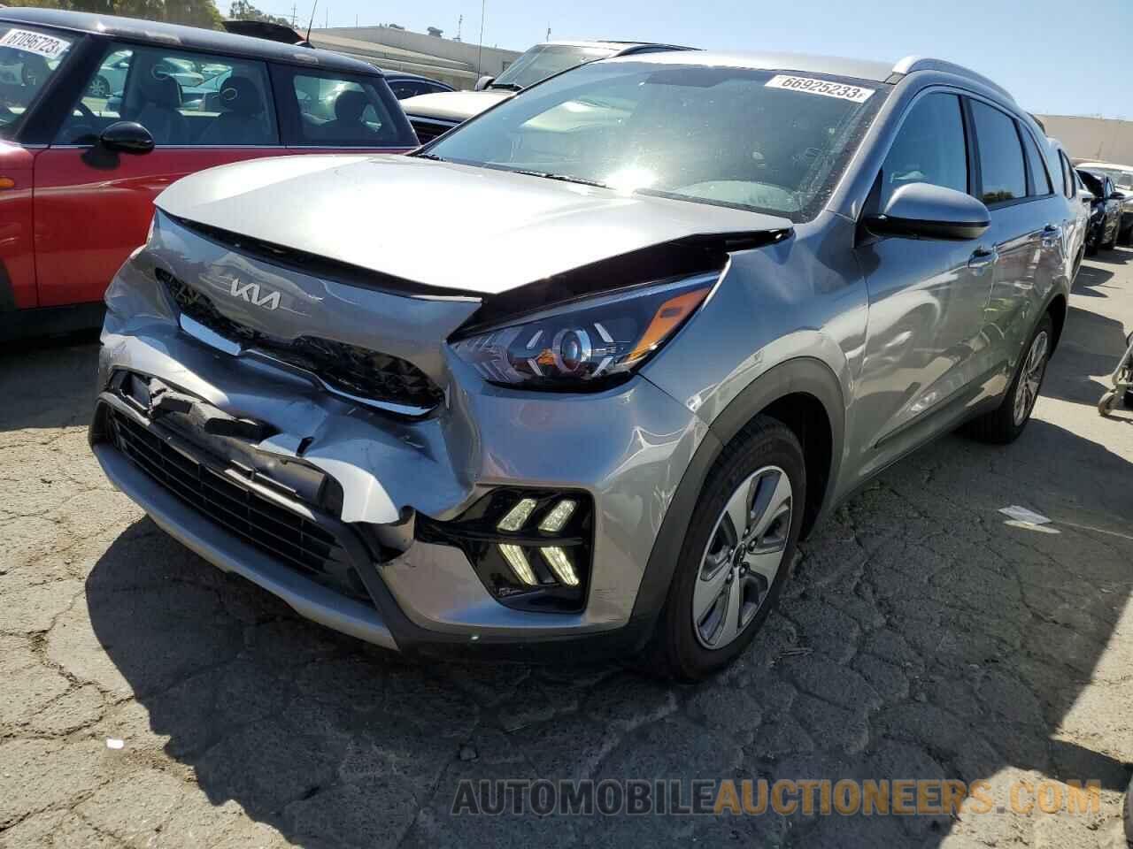 KNDCB3LC4N5542209 KIA NIRO 2022