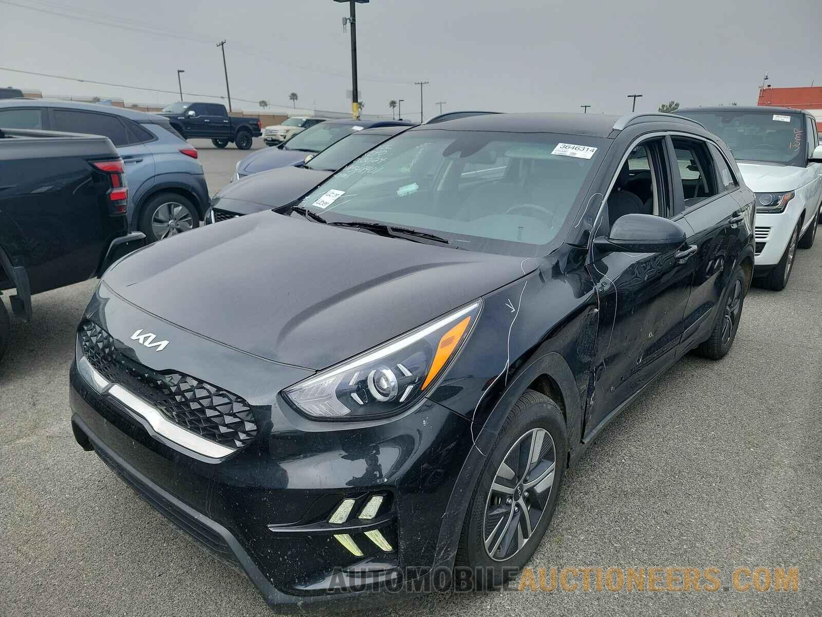 KNDCB3LC4N5548401 Kia Niro 2022