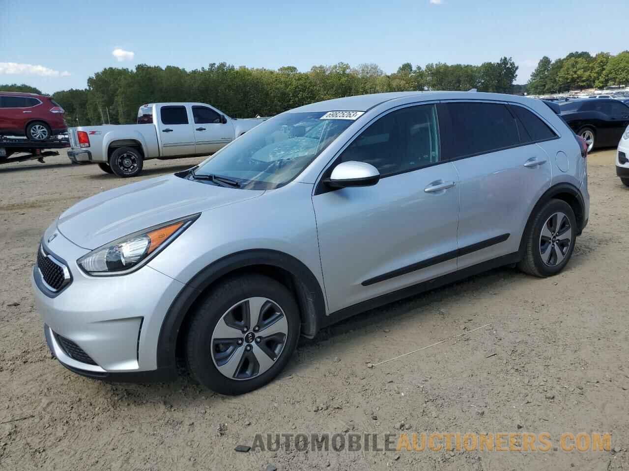 KNDCB3LC5J5124686 KIA NIRO 2018