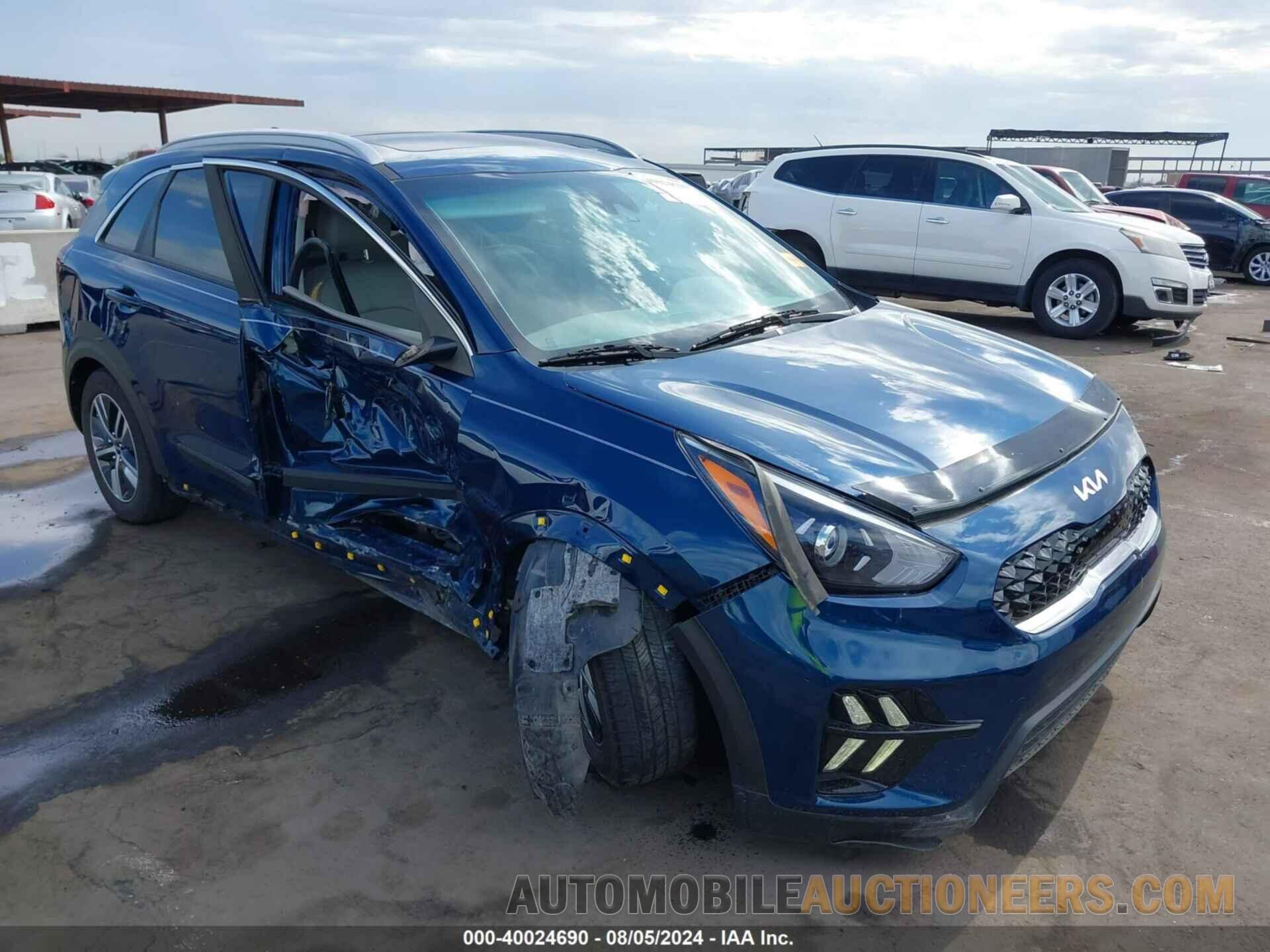 KNDCB3LC5N5509574 KIA NIRO 2022