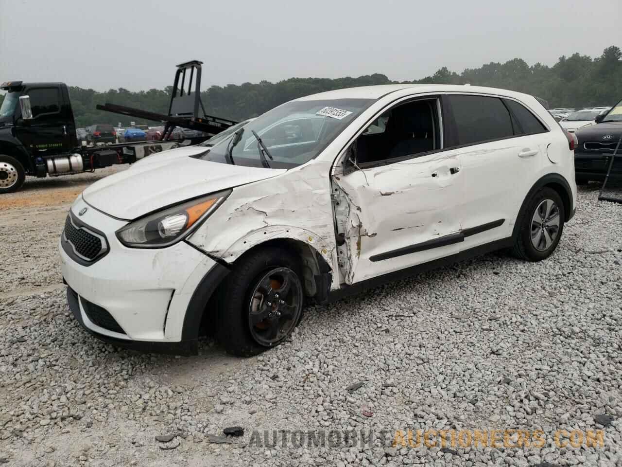 KNDCB3LC6J5203557 KIA NIRO 2018