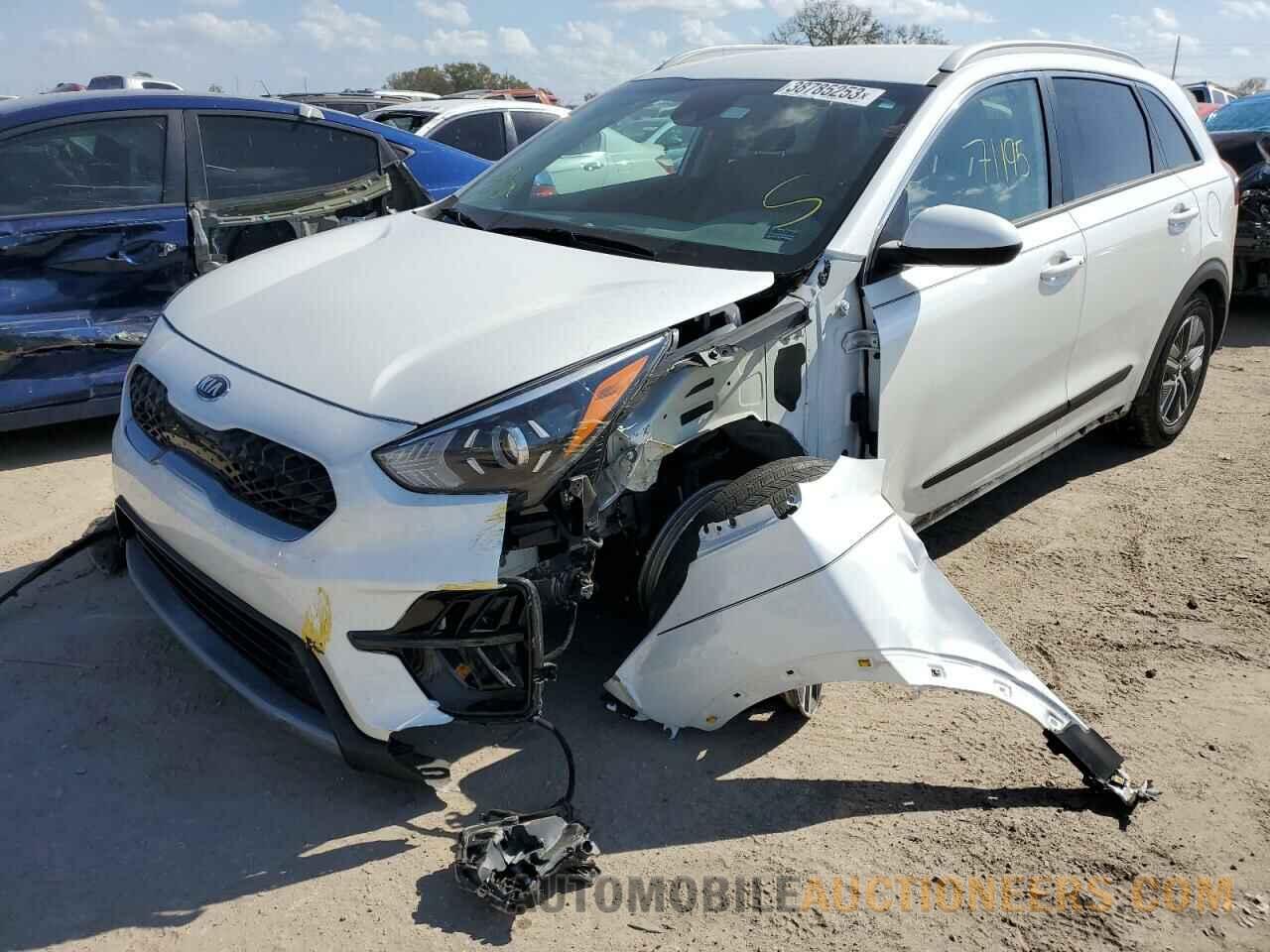 KNDCB3LC6L5429326 KIA NIRO 2020