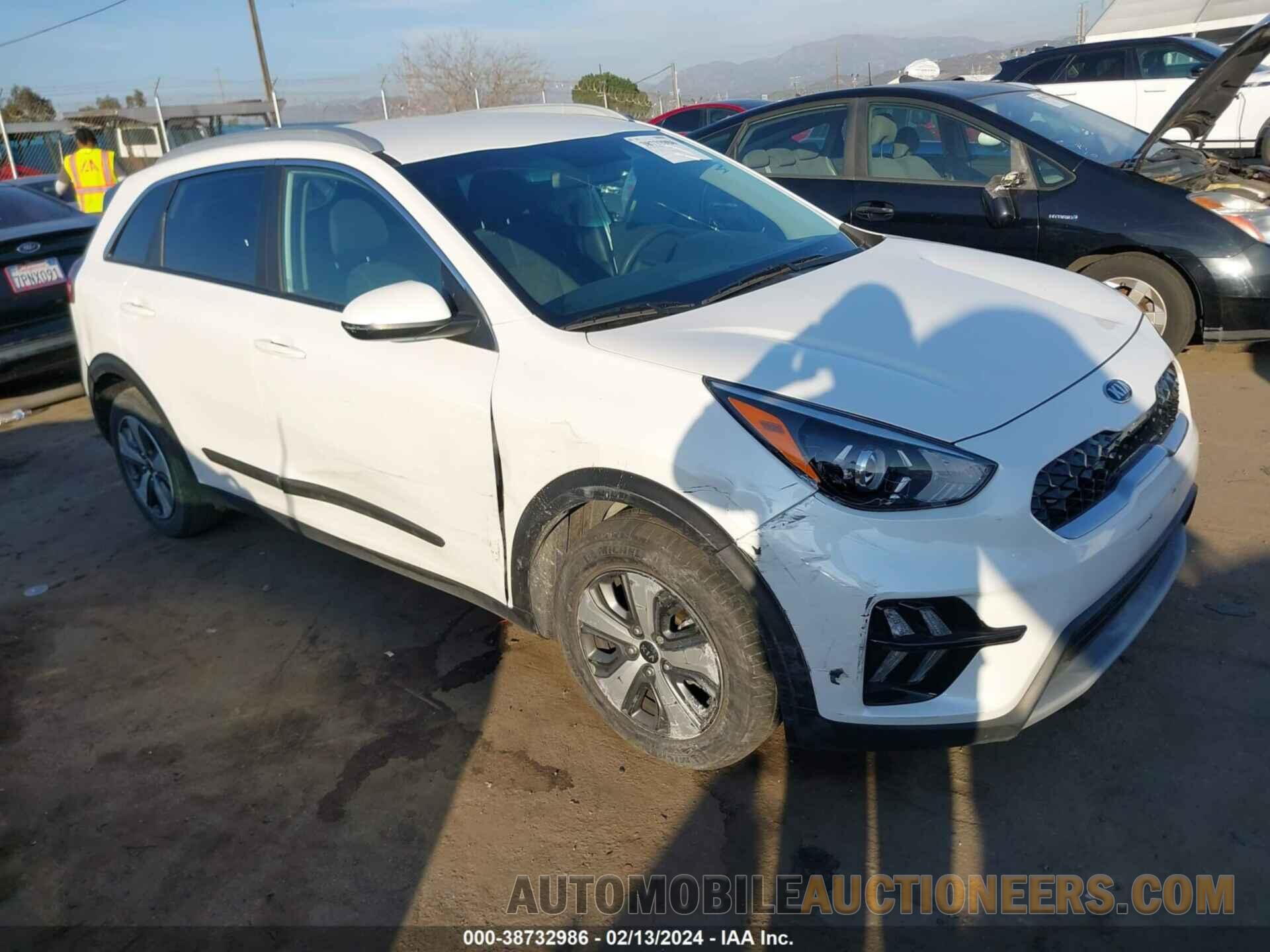 KNDCB3LC6M5488779 KIA NIRO 2021