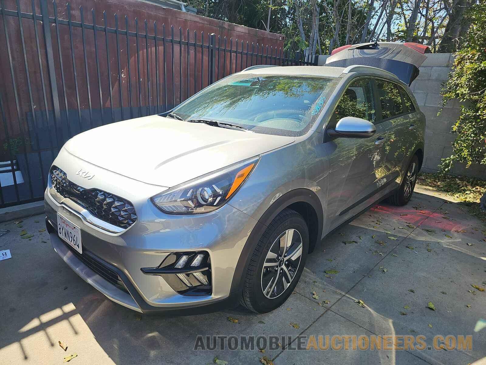 KNDCB3LC6N5509275 Kia Niro 2022