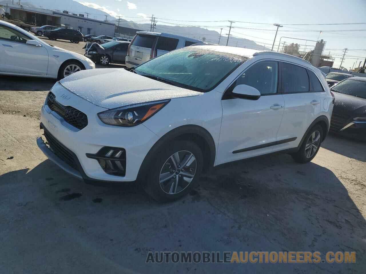 KNDCB3LC6N5524181 KIA NIRO 2022