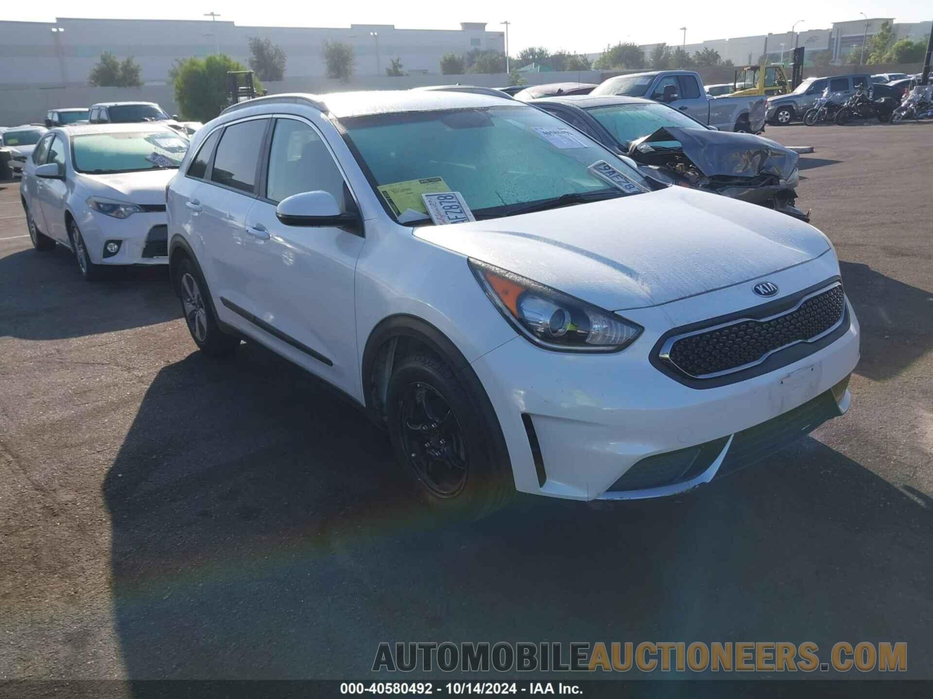 KNDCB3LC8H5054451 KIA NIRO 2017