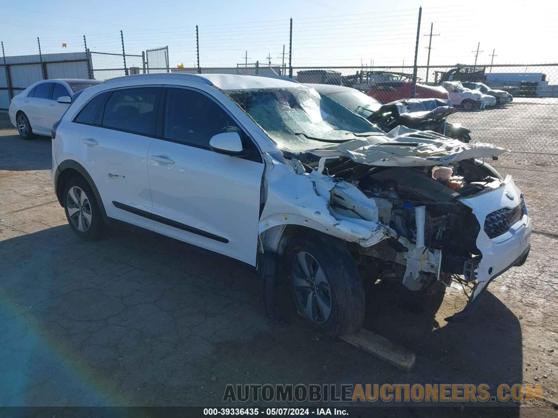 KNDCB3LC8M5463902 KIA NIRO 2021