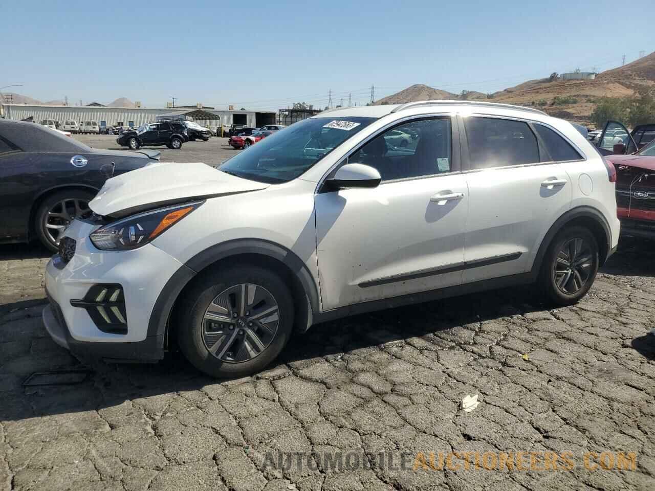 KNDCB3LC8M5469974 KIA NIRO 2021