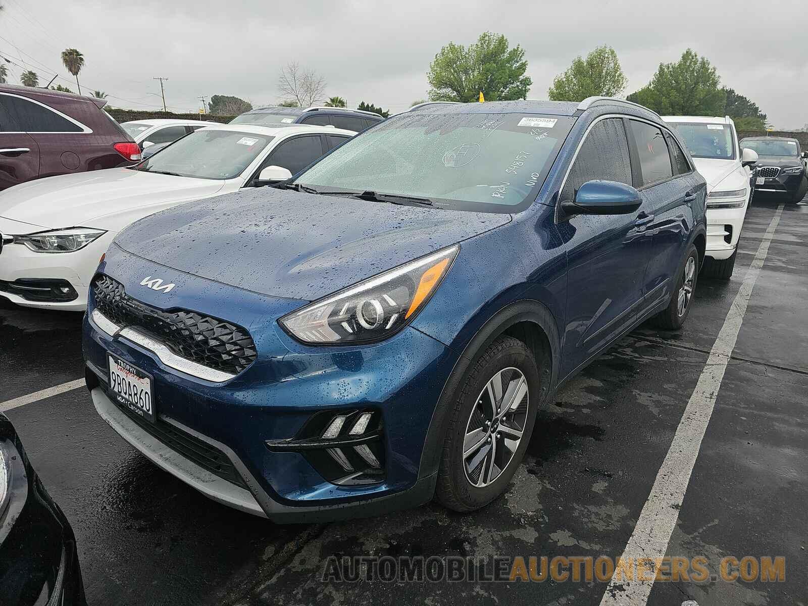 KNDCB3LC8N5548157 Kia Niro 2022