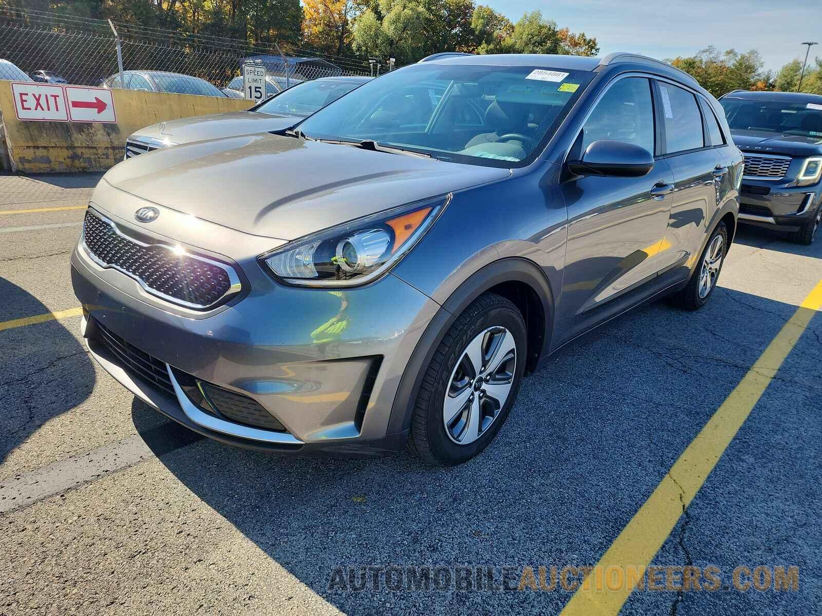 KNDCB3LC9H5049694 Kia Niro 2017