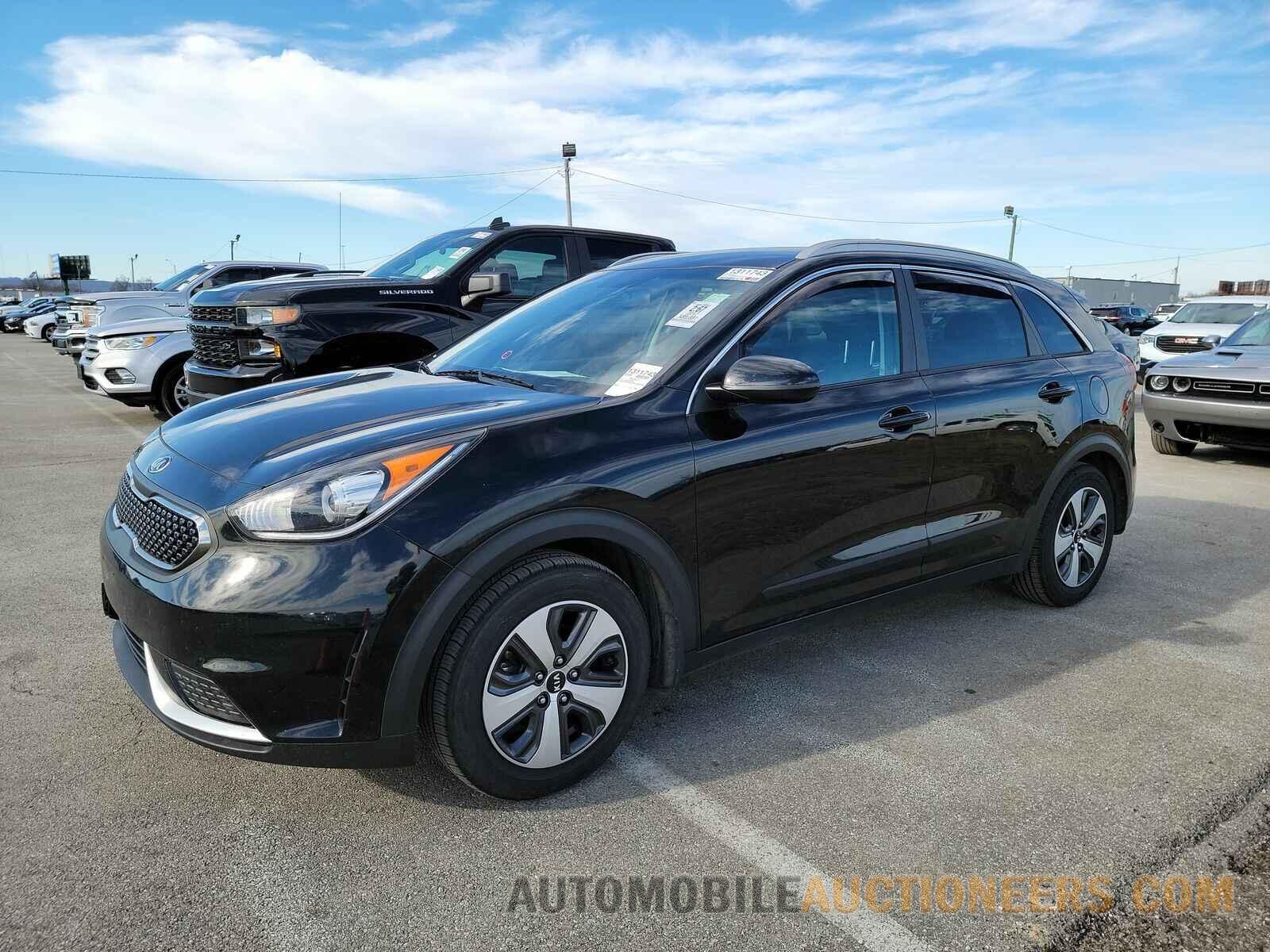 KNDCB3LC9H5063708 Kia Niro 2017