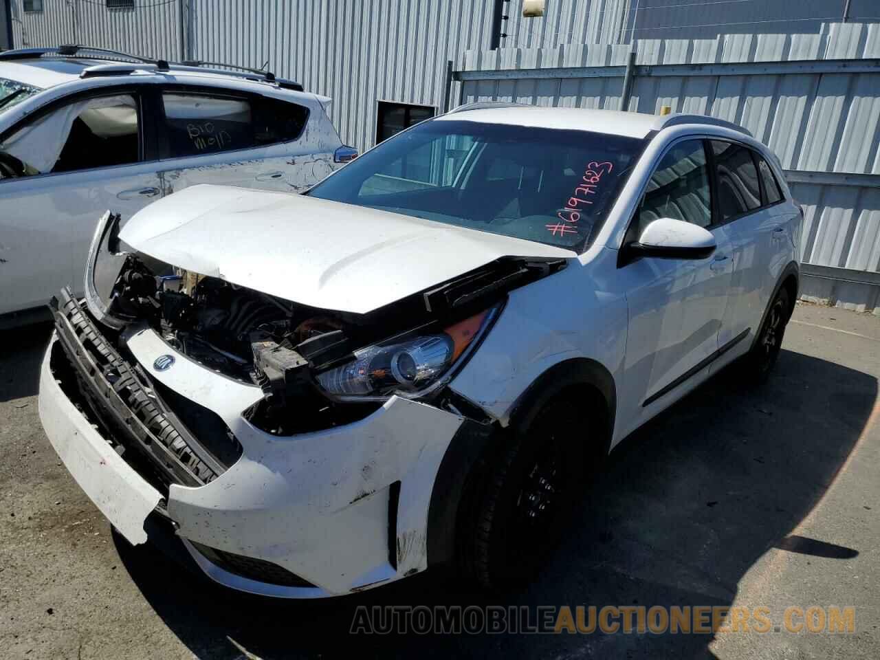 KNDCB3LC9J5154662 KIA NIRO 2018