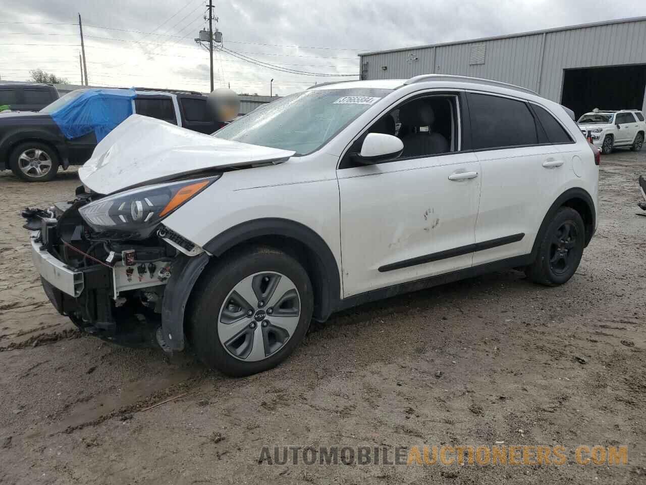 KNDCB3LC9N5509982 KIA NIRO 2022