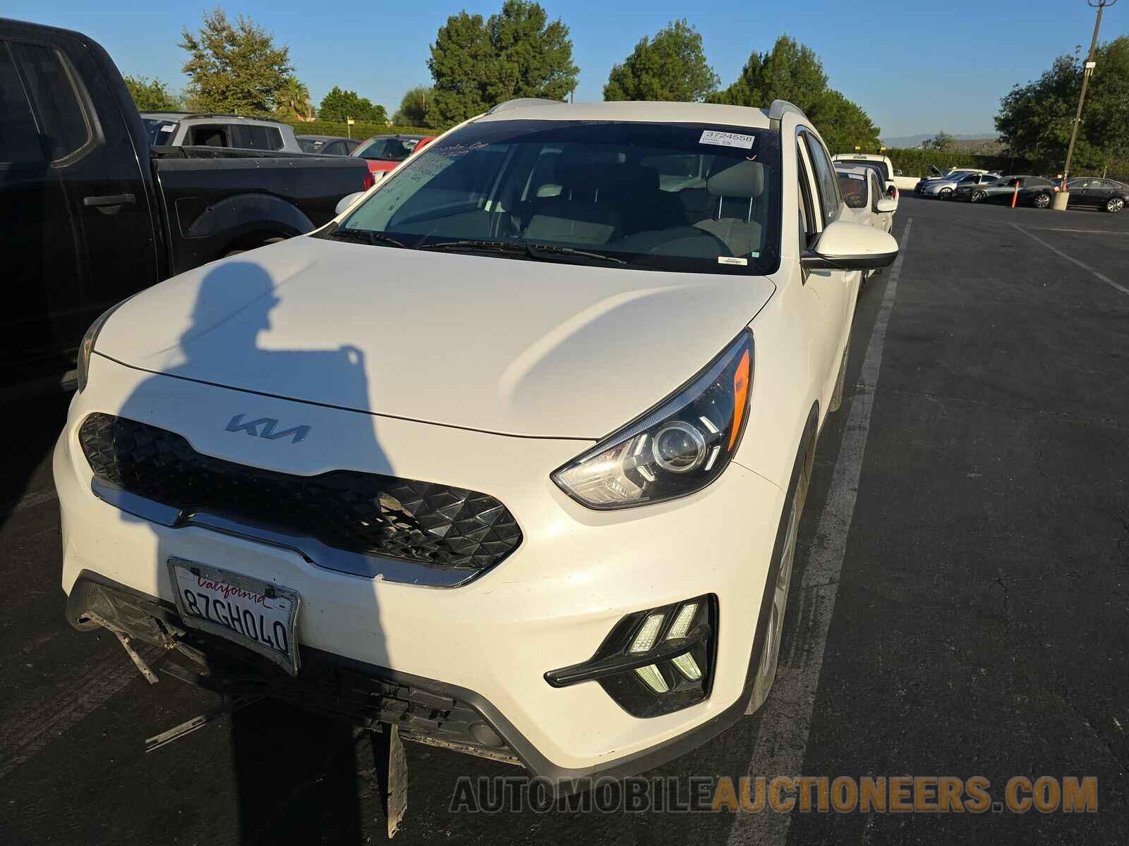 KNDCB3LC9N5515829 Kia Niro 2022