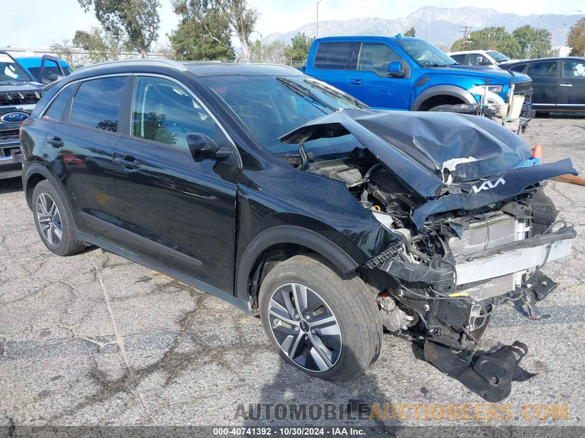 KNDCB3LC9N5548717 KIA NIRO 2022