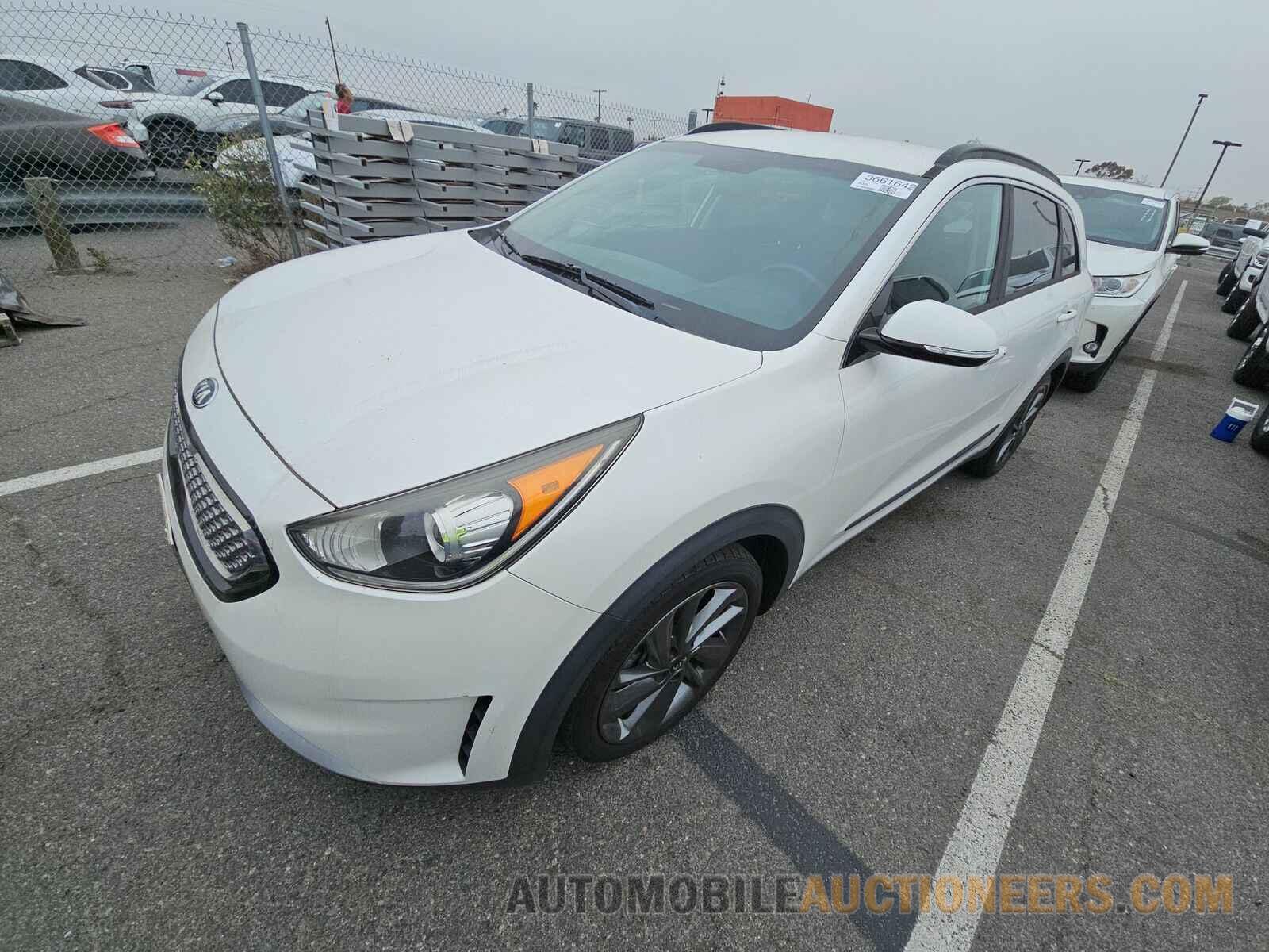 KNDCC3LC1H5058399 Kia Niro 2017