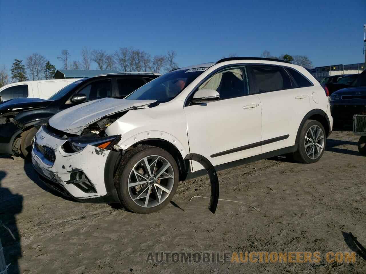 KNDCC3LC1N5495203 KIA NIRO 2022