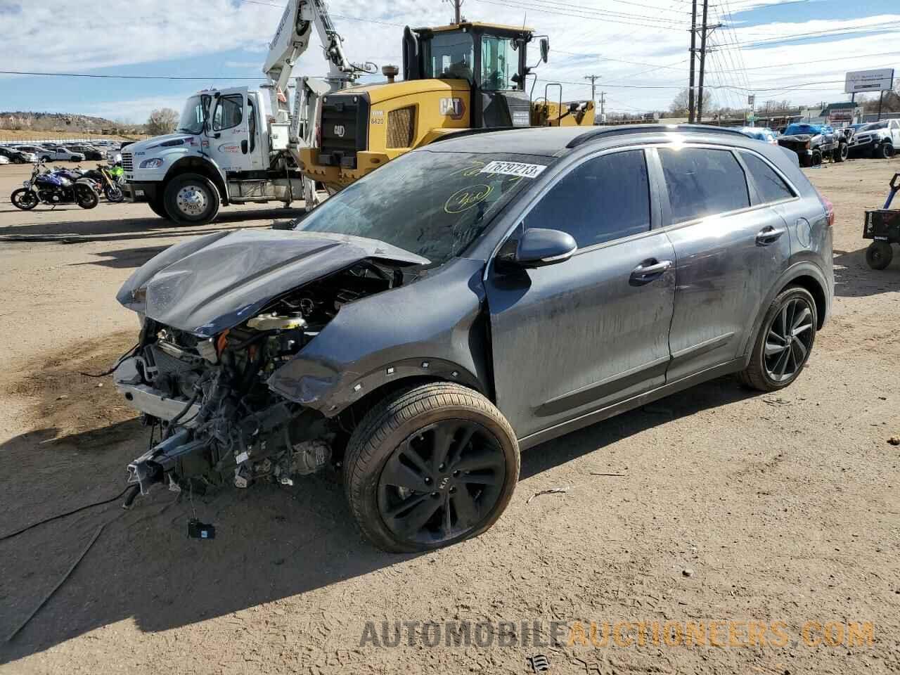 KNDCC3LC2J5140714 KIA NIRO 2018